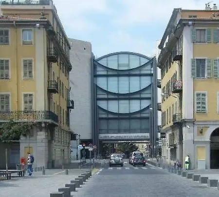 Garibaldi Apartment *